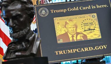 Trump aikoo satakertaistaa teknologiajättien suosiman työviisumin hinnan | Uutisia lyhyesti