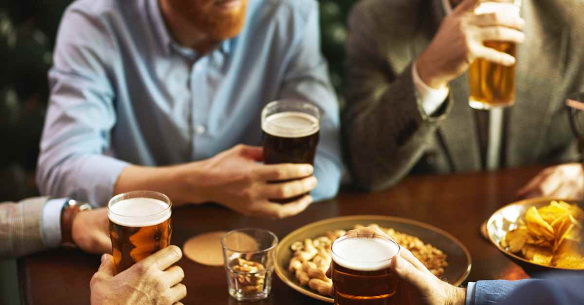 Puhutko paremmin vieraita kieliä juotuasi alkoholia? Tämäkin tutkimus palkittiin hupinobelilla | Ulkomaat