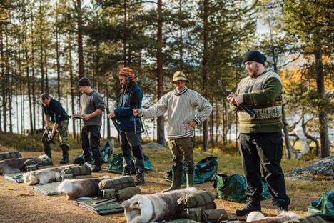 Alone Suomessa henkäystä käytetään jaksojen leikkauskohdissa.