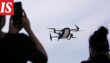 Lentävät autot kolaroivat Kiinassa - Ilta-Sanomat