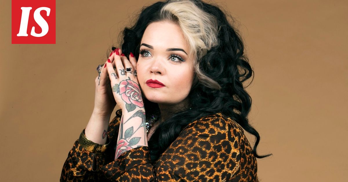 Burleskitähti Molly Moonstonelta matkalaukun varastaneelle vankeutta