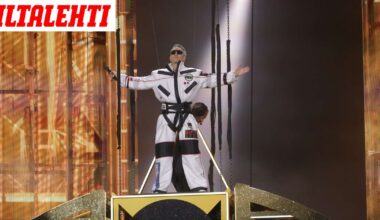 Robbie Williams kirosi ja kettuili suomalaisyleisölle – Yksi sana toistui laulajan puheessa jatkuvasti