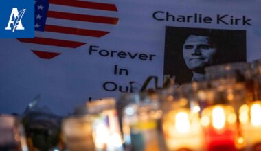 Yhdysvalloissa kymmenettuhannet ihmiset saapuivat oikeistoaktivisti Charlie Kirkin muistotilaisuuteen – puhujana myös Trump