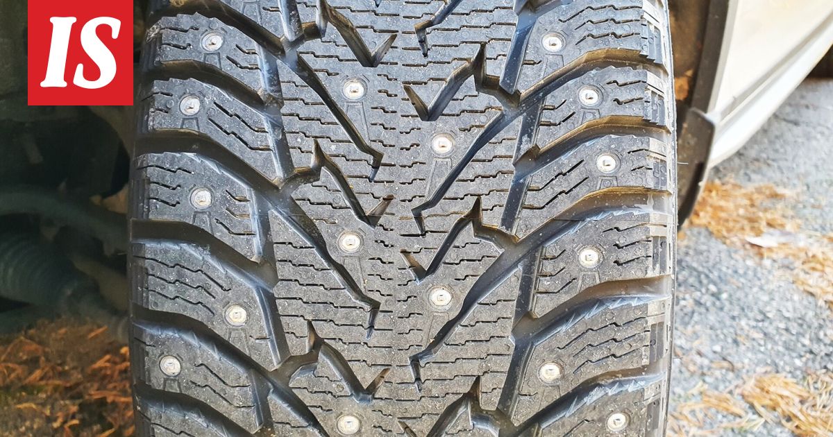 Tiukka nastarengaskielto laajenee Helsingin keskustassa: Lönnrotinkadulla ei saa enää pysäköidä nastarenkailla