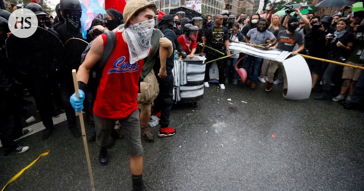 Trump määritteli Antifa-liikkeen "terroristijärjestöksi" | HS.fi