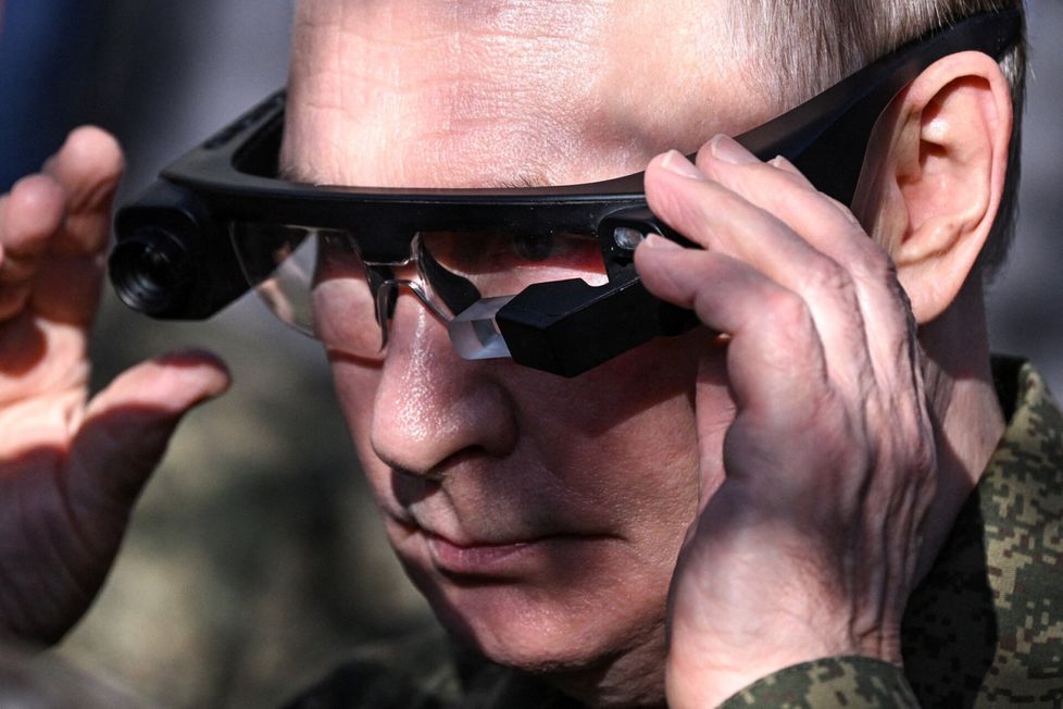 Venäjällä alettiin rakentaa johtajakulttia Putinin ympärille jo 2000-luvun alussa.