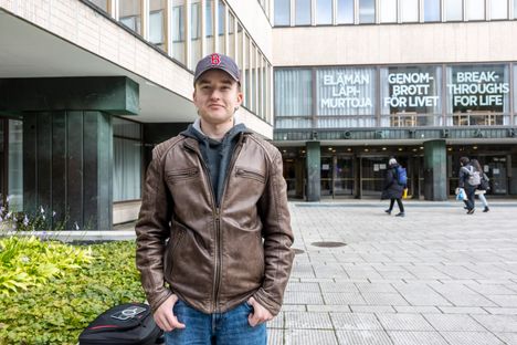 Akseli Maunumäki sijoittaisi osan voittosummasta.