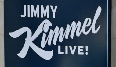 Koomikko Jimmy Kimmel palasi ruutuihin – Trump tuohtui | Uutisia lyhyesti