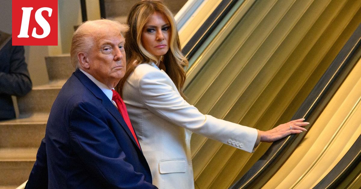 YK löysi syyllisen mystiseen pysähdykseen Trumpin astuessa liukuportaisiin