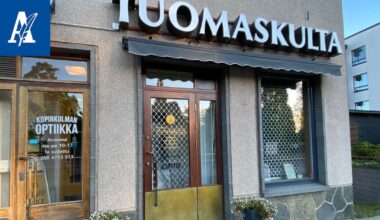 Kultakaupan omistaja kertoo nyt, miten ryöstäjä säntäsi sisään ja alkoi lapata sormuksia jätesäkkiin