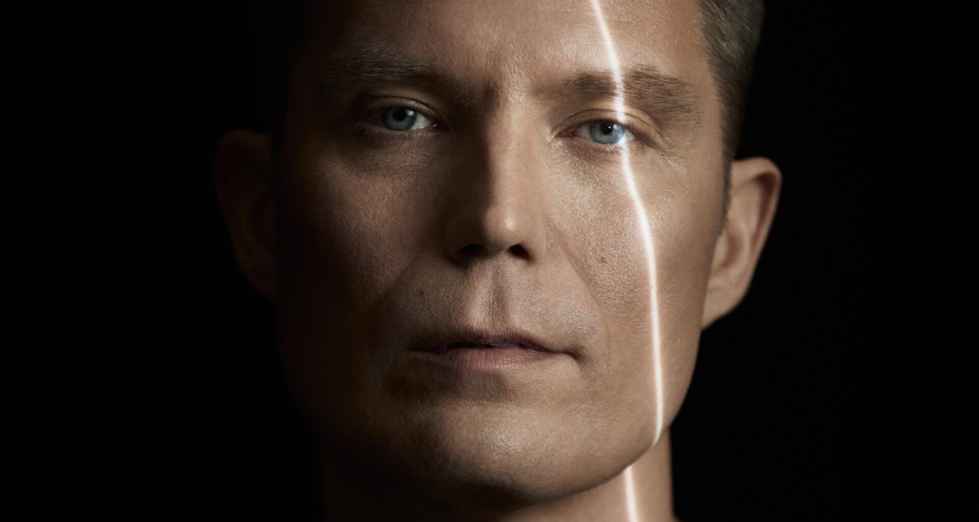 Cheek teki paluun julkisuuteen – käärii valtavat määrät rahaa