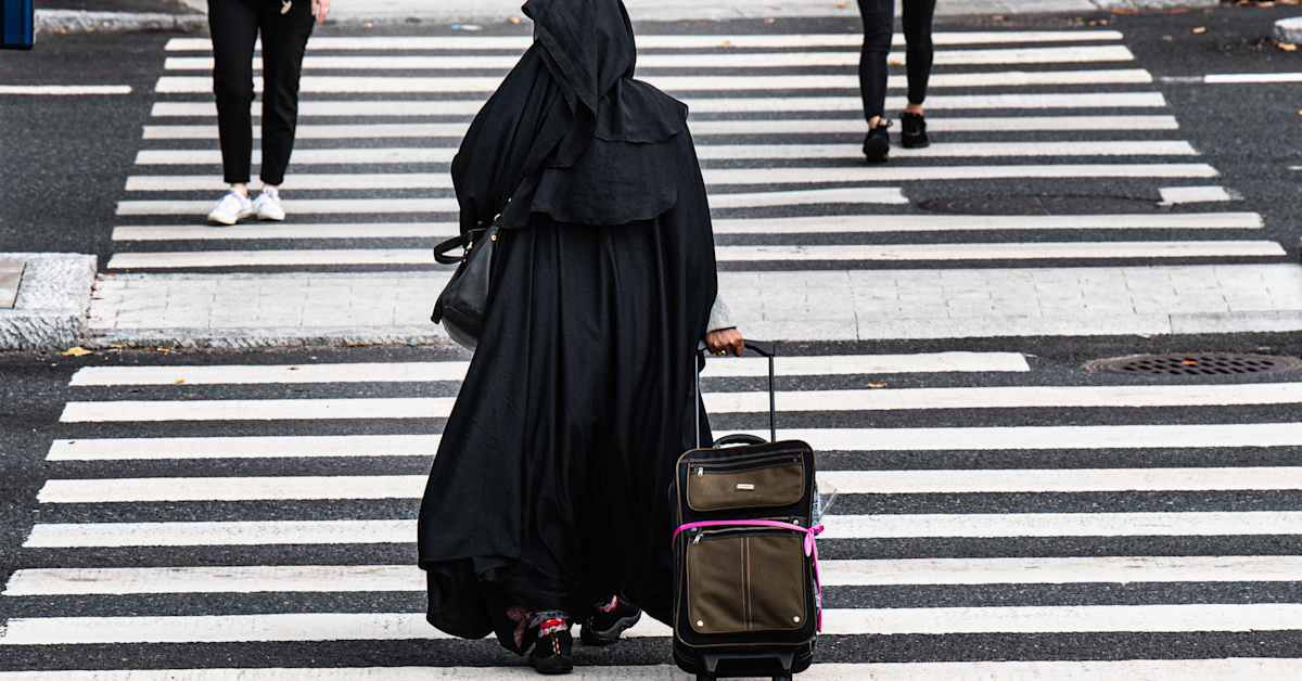 Suomen muslimiyhteisö on pettynyt keskusteluun huivikiellosta: Populismia | Uutisia lyhyesti