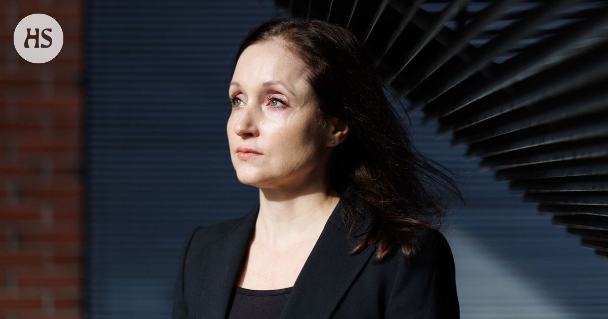 Tutkimus | Tekoälyn käyttäjille naureskellaan yritysten johtotiimeissä, ja se syö tulosta - HS.fi