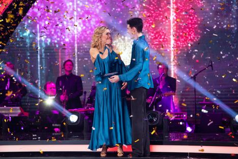 ...ja vuotta myöhemmin Sami Helenius tanssitti Virpi Sarasvuon voittoon.