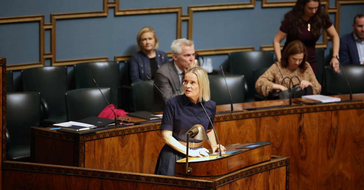 Riikka Purra: Maahan­muuttajien työttömyys­turva pienenemässä | Uutisia lyhyesti