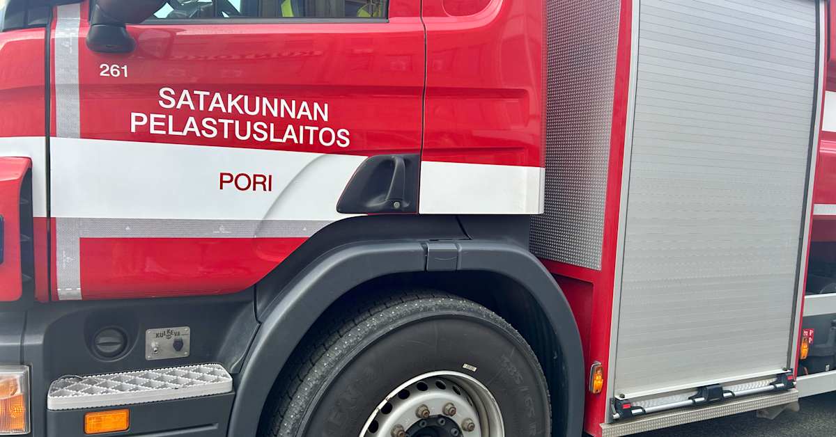 Pihatöissä ollut mies jäi puristuksiin kaivinkoneen alle Noormarkussa | Satakunta