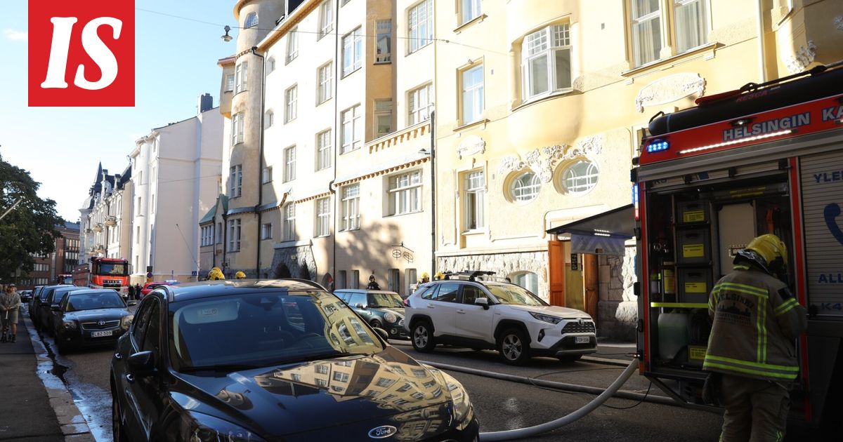 Tulipalo helsinkiläisessä arvotalossa Katajanokalla - Ilta-Sanomat