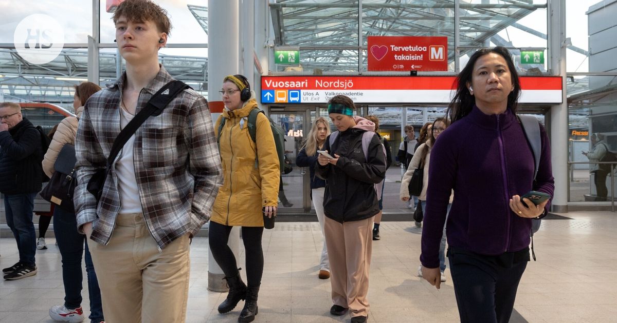Vuosaaren ja Rastilan metroasemat avautuivat uudistuneina