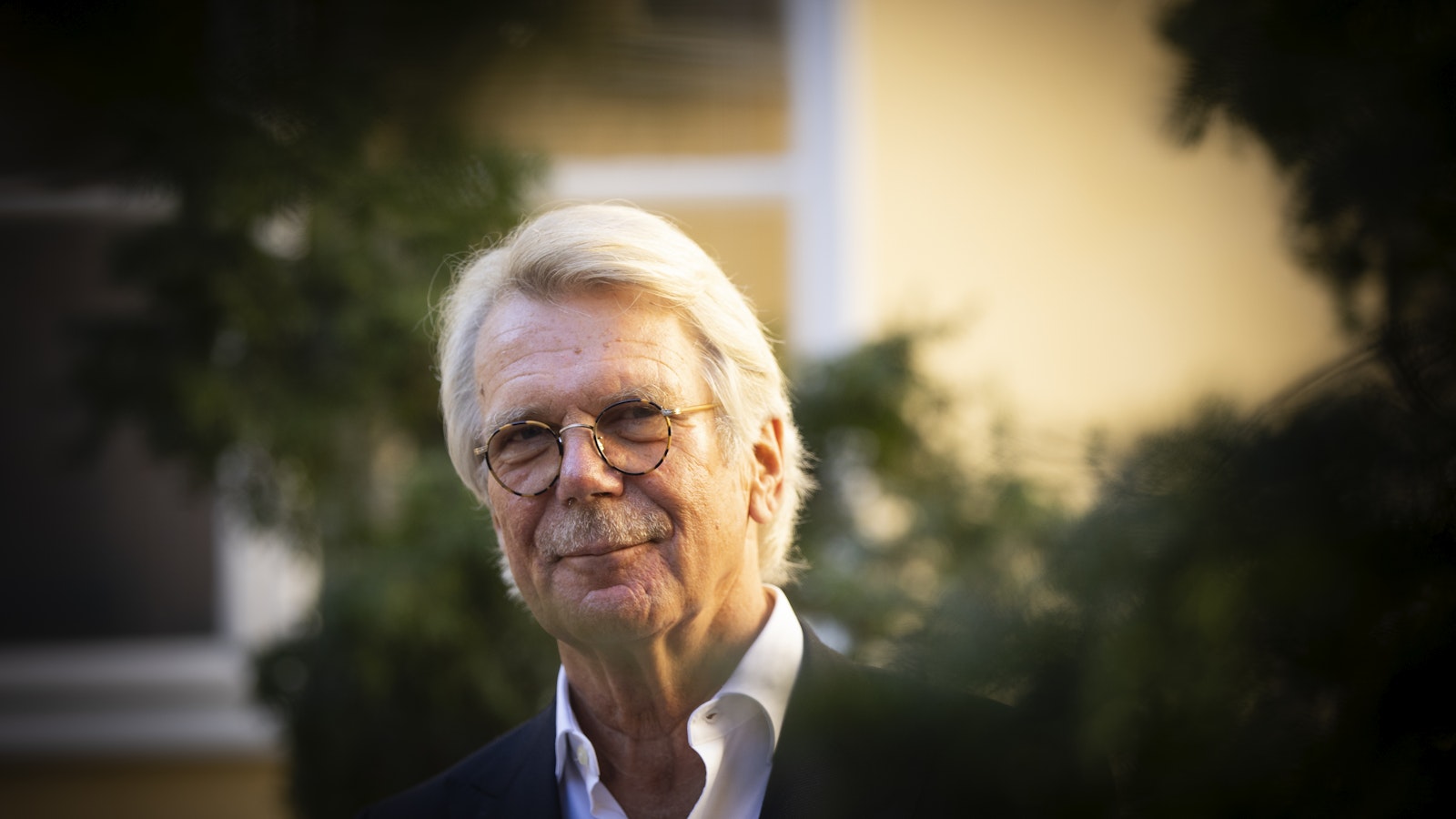 Viljelijöillä on taipumus jatkaa vanhaa vaikka ollaan menossa huonoon suuntaan, Björn Wahlroos kritisoi - Koti