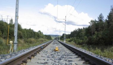 Juna törmäsi kaivinkoneeseen Luumäellä – kuski säikähti | Etelä-Karjala