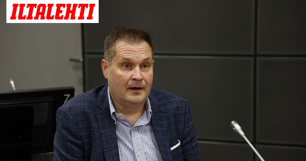 Jethro Rostedt oikeudessa: ”Putsaan pöydän vauhdilla”