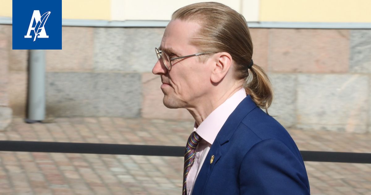 Tietoturva-asiantuntija Mikko Hyppönen kertoo, miksi droonien pudottaminen on iso riski