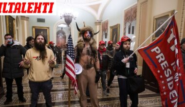Kongressitalon ”shamaani” vaatii 40 000 000 000 000 dollarin korvauksia