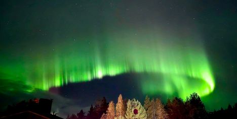 Revontulet leiskuivat Parkanossa.