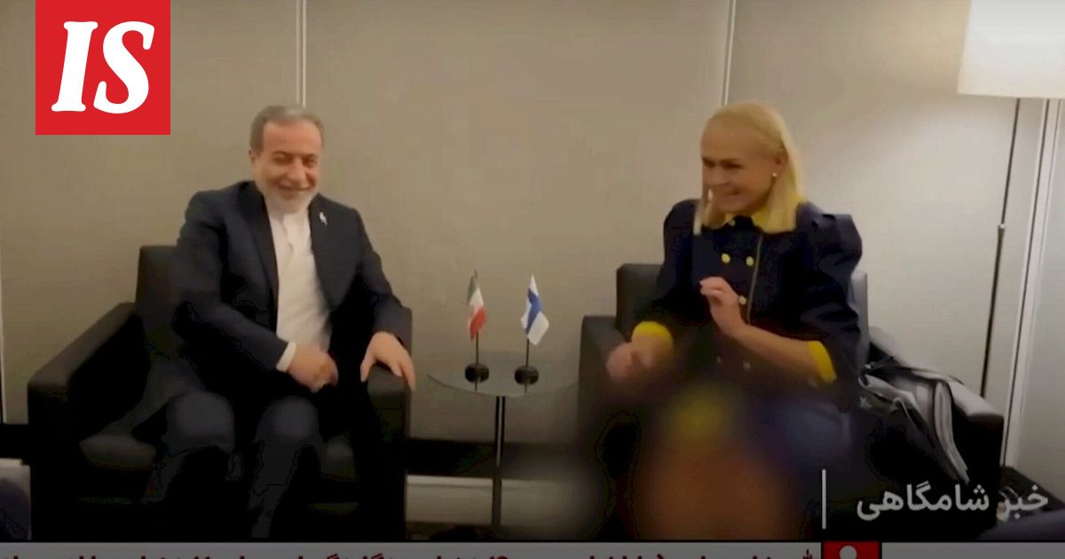 Elina Valtosen säärten sensurointi johti näyttävään somekampanjaan