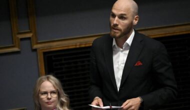 Vasemmistoliiton kansanedustaja Timo Furuholm on liikenne- ja viestintävaliokunnan varapuheenjohtaja. Arkistokuva. LEHTIKUVA / Roni Rekomaa