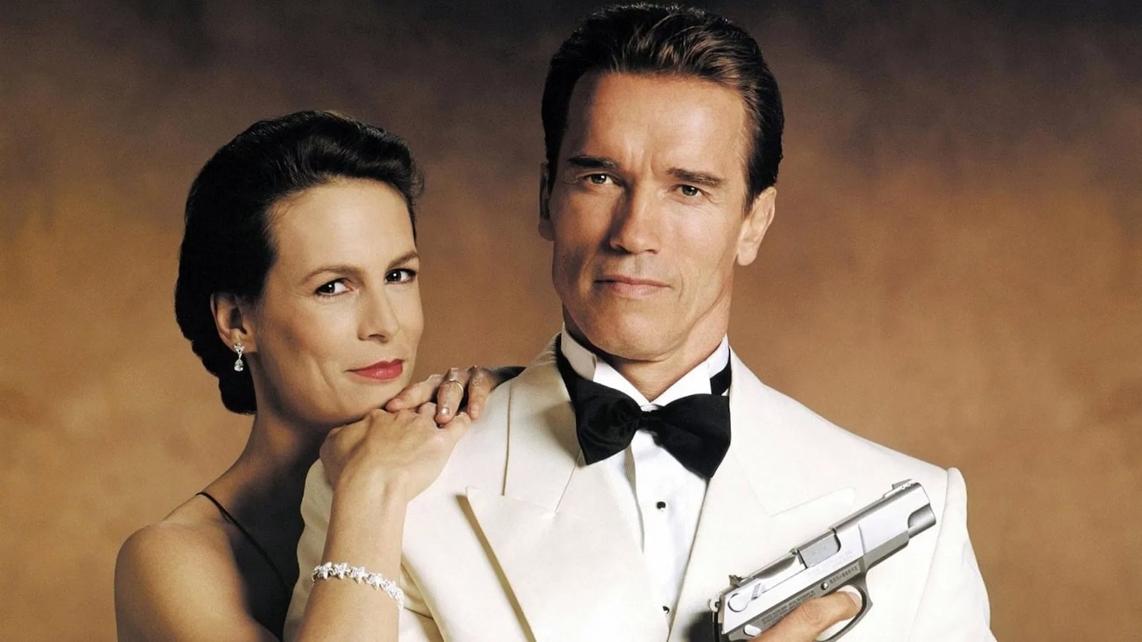 Tänään tv:ssä: James Cameronin mainio toimintaelokuva vuodelta 1994 – Jamie Lee Curtis varastaa show'n Arnold Schwarzeneggerilta