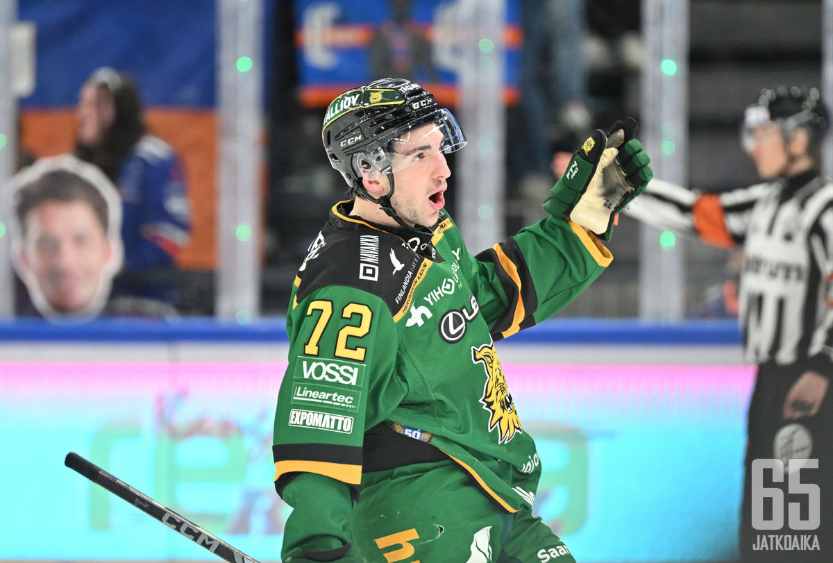 Lukas Svejkovskya taklattiin kovaa.