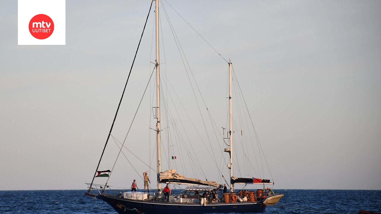 Global Sumud Flotilla -nimellä kulkevassa laivueessa on mukana myös suomalaisia sekä useita tunnettuja palestiinalaisten tukijoita.