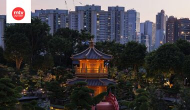 Hongkongissa oli iltapäivästä lähtien paikallista aikaa voimassa kolmanneksi korkein myrskyvaroitus.