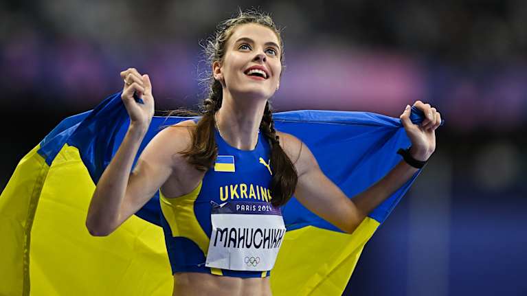 Jaroslava Mahutshih saavutti Pariisissa uransa ensimmäisen olympiakullan. 