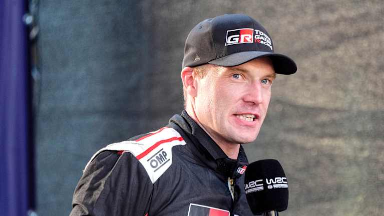 Jari-Matti Latvala Jyväskylän MM-rallin testierikoiskokeella.
