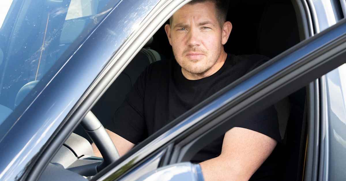 Autokoulun todellinen lasku voi olla tuhansia euroja odotettua enemmän – nuoria hylätään poikkeuksellisen paljon ajokokeessa | Kotimaa