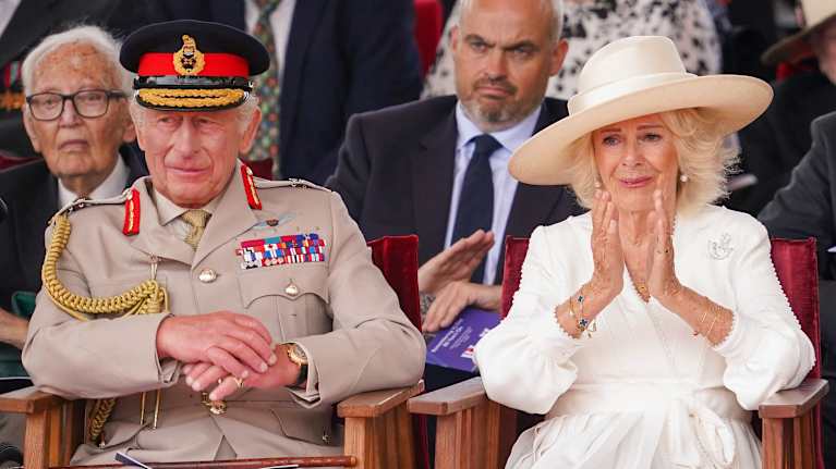 Kuningas Charles ja Kuningatar Camilla.