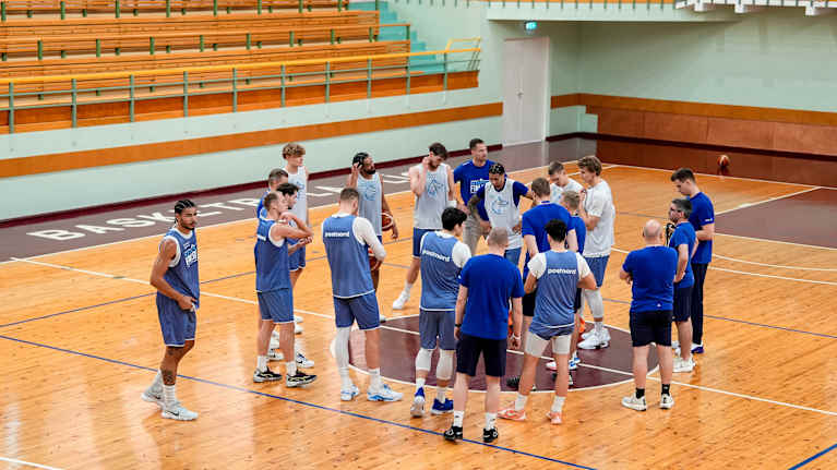 Susijengi harjoituksissa EM-kisosissa 2025.