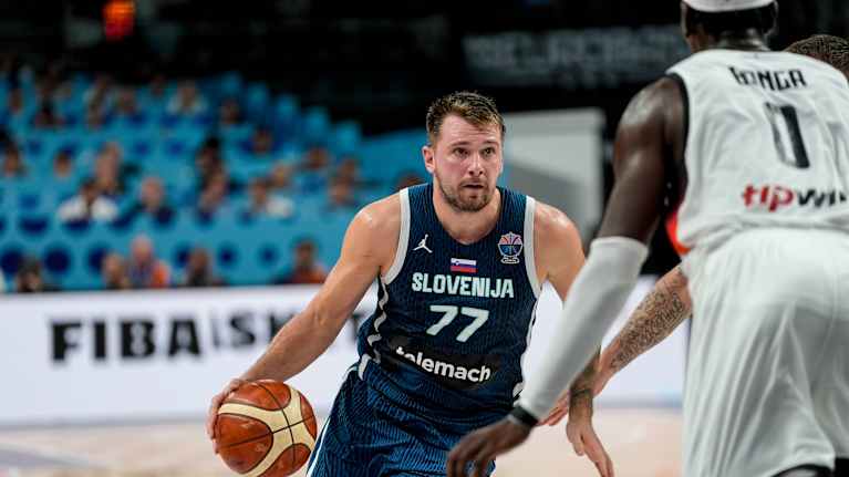 Luka Doncic koripallon EM-välierässä Saksaa vastaan.