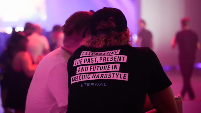 Helzinki Hardstyle Festivalin yleisöä 12.09.2025.
