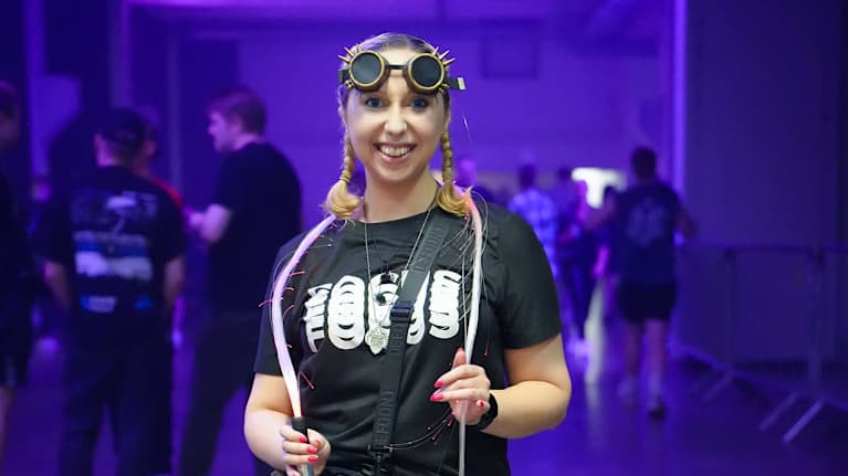 Helzinki Hardstyle Festivalin yleisöä 12.09.2025.