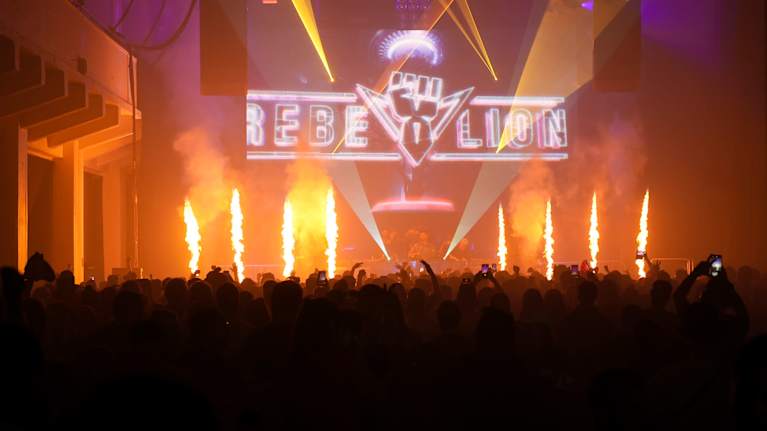 Helzinki Hardstyle Festivalin yleisöä 12.09.2025.