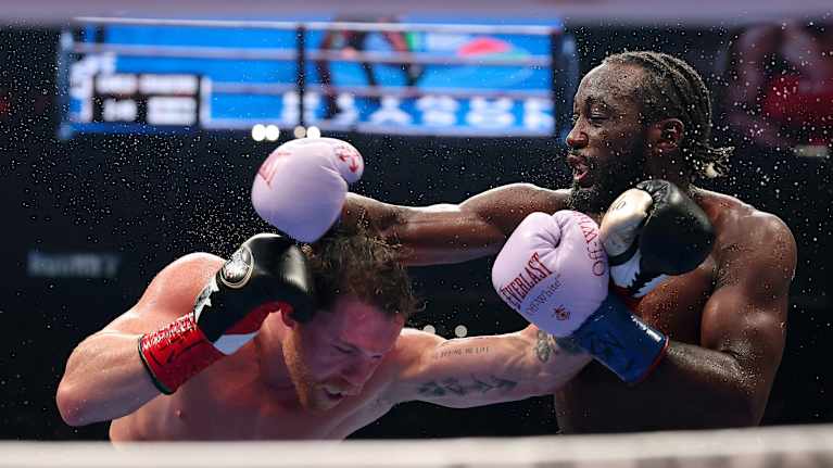 Terence Crawford vastaan Canelo Alvarez Las Vegasissa.