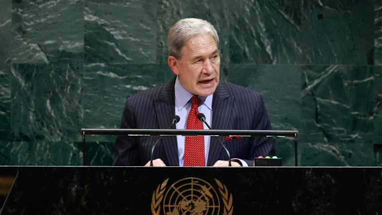 Uuden-Seelannin ulkoministeri Winston Peters puhumassa YK:n yleiskokouksessa.