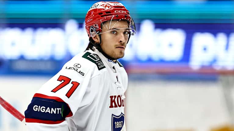 Daniel Mäkiaho lähikuvassa.