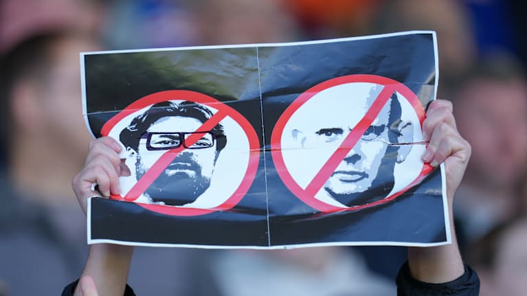 Glasgow Rangersin johdolle vaadittiin potkuja.