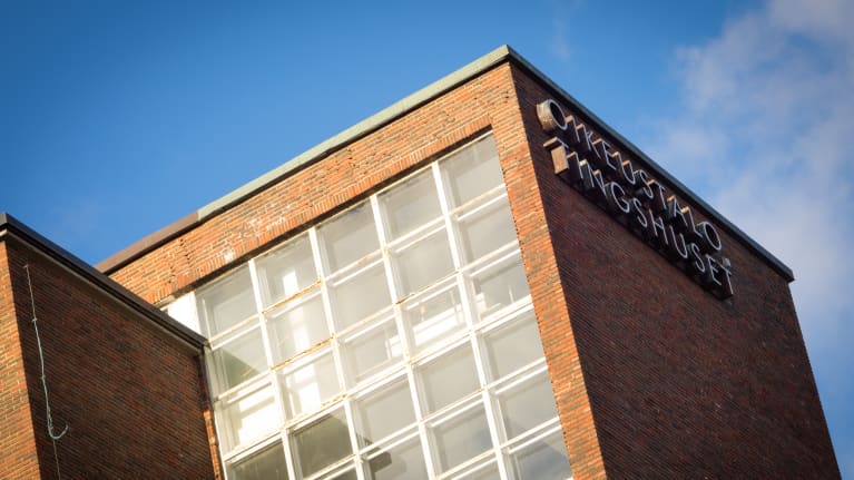 Helsingin oikeustalo Ruoholahdessa.