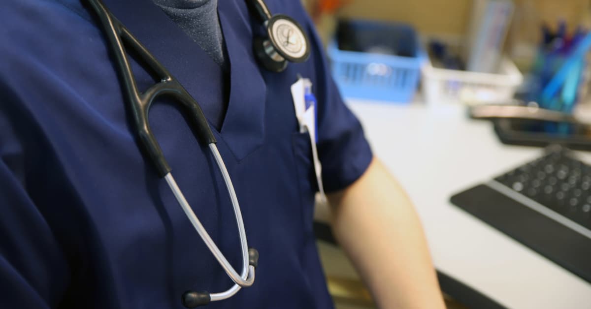 Isojoki palkkaa ensimmäisenä kuntana lääkärin ja hoitajan, koska hyvinvointialue vei palvelut pois kunnasta | Kotimaa