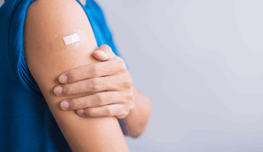 Influenssa- ja koronatehosterokotuksien ajanvaraus on nyt avattu